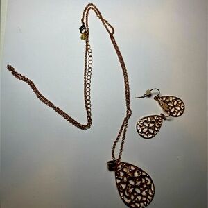 Avon necklace and earrings